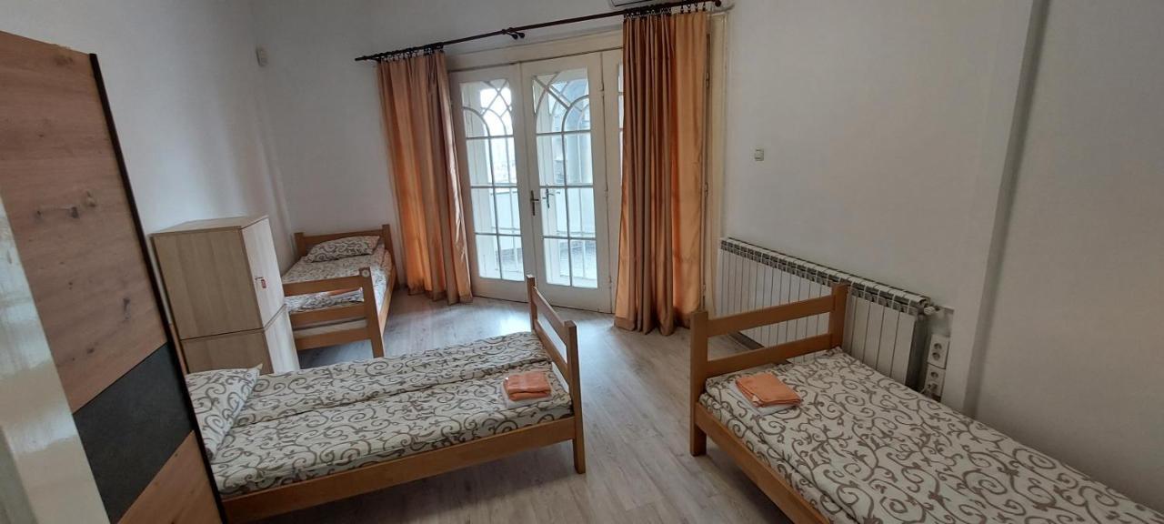 Belgrade Backpackers Home Esterno foto