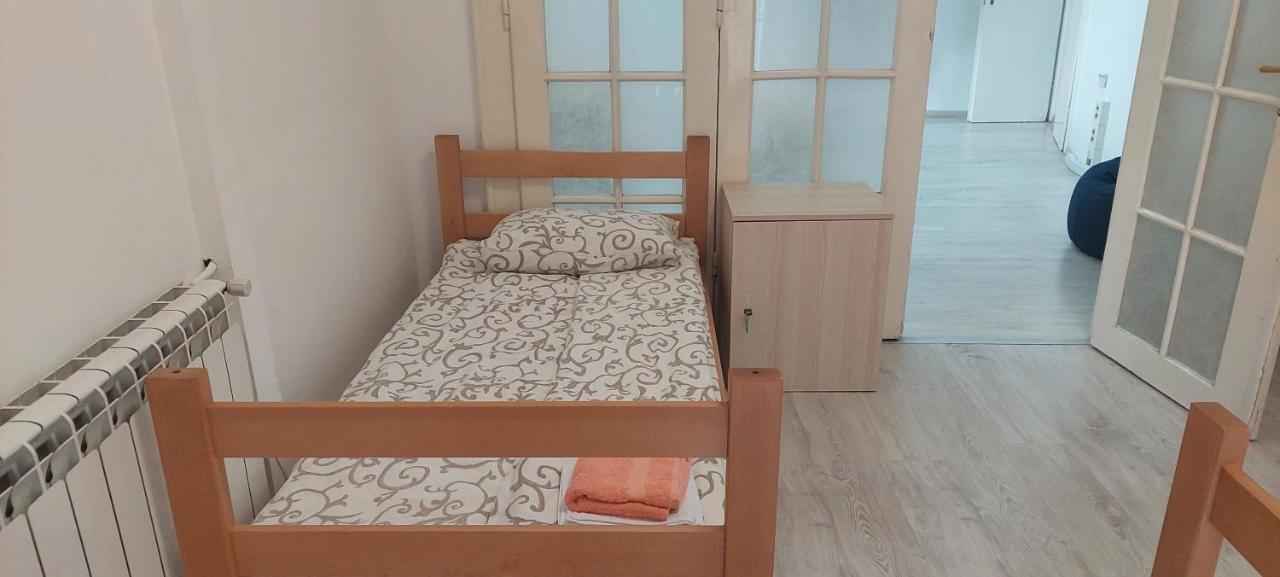 Belgrade Backpackers Home Esterno foto